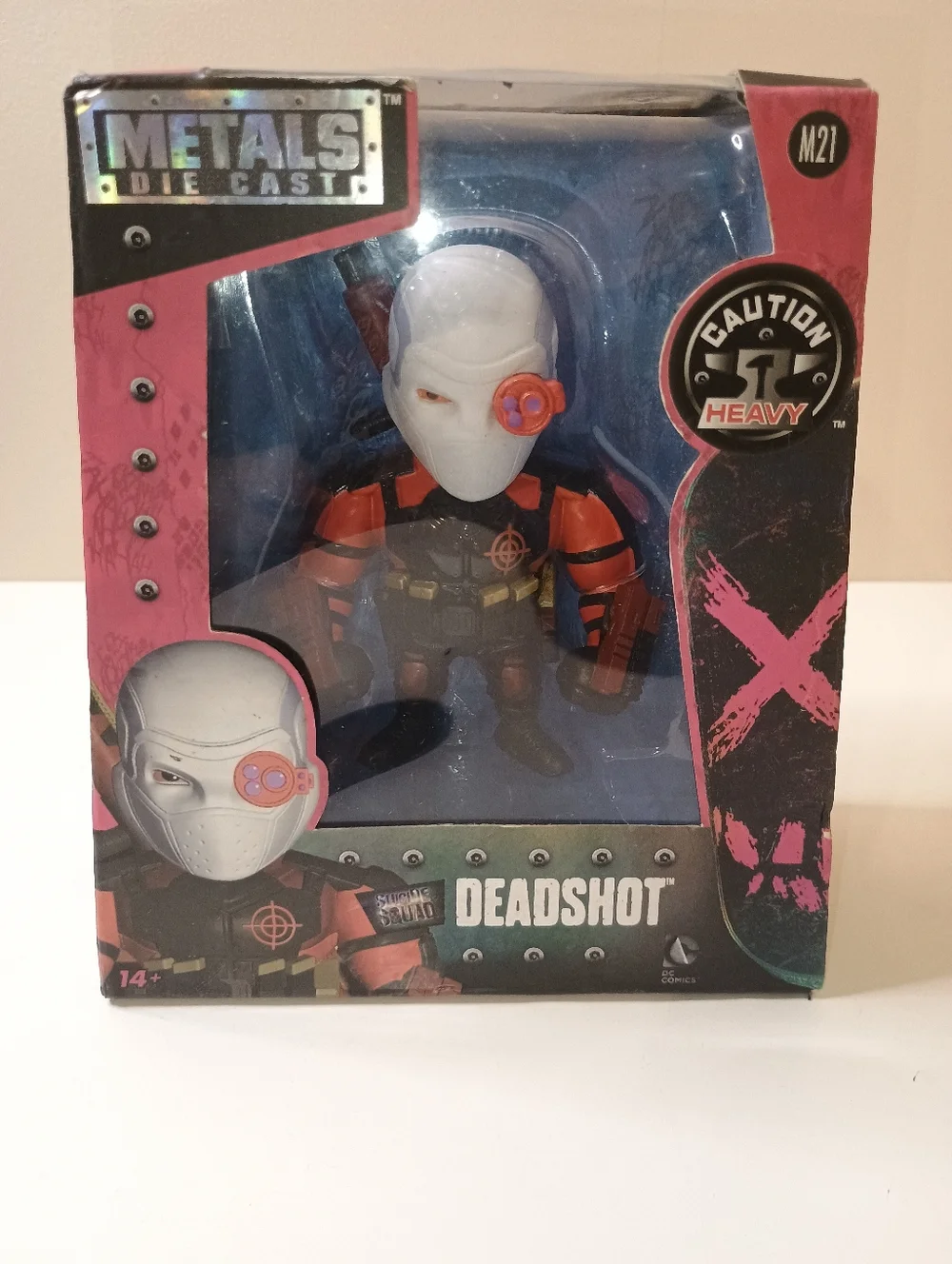 Metals Die Cast Deadshot Collectible Figure - White & Red
